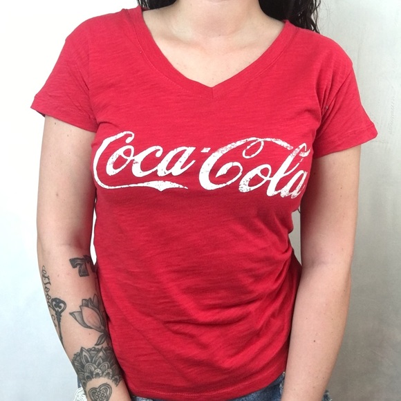 COCA-COLA RETRO GRAPHIC NEW WITH TAG TEE SHIRT - Picture 2 of 6